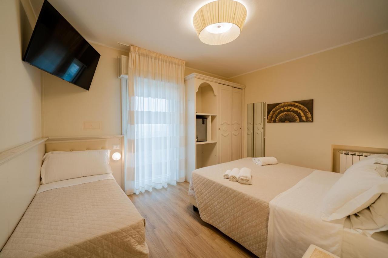 Hotel Orchidea Cervia Esterno foto