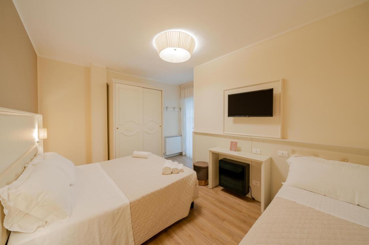 Hotel Orchidea Cervia Esterno foto